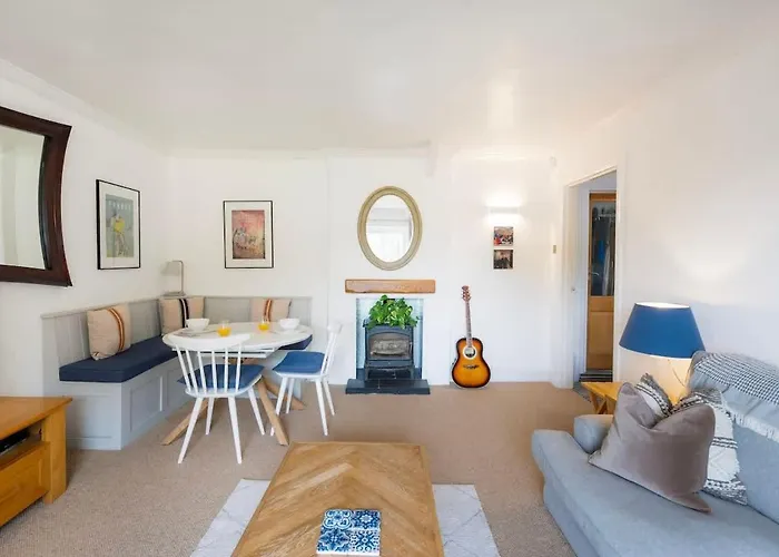 The Mews Flat, Near Clifton Suspension Bridge