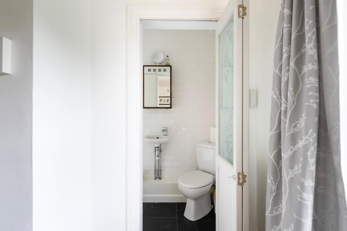 The Mews Flat, Near Clifton Suspension Bridge * Bristol
