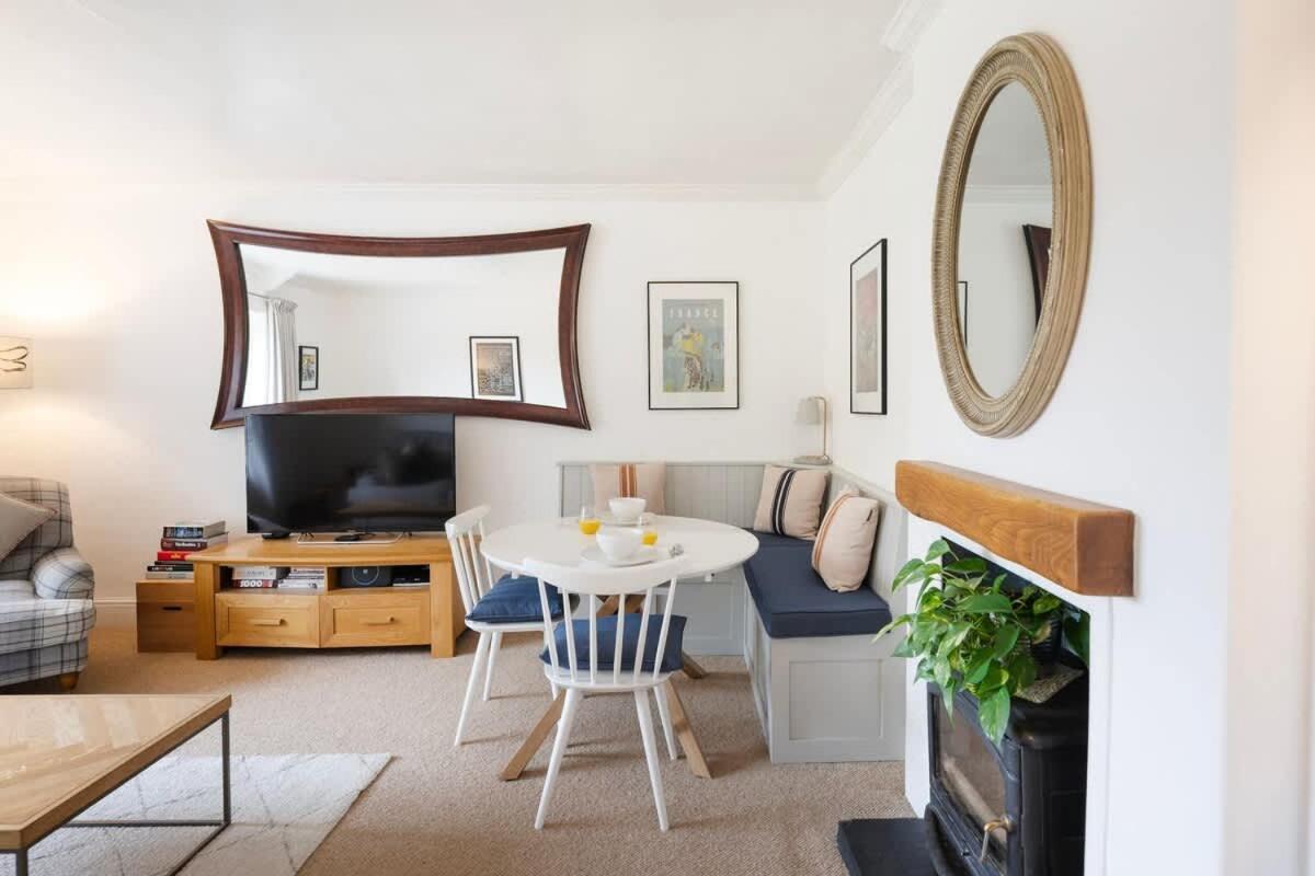 The Mews Flat, Near Clifton Suspension Bridge *
